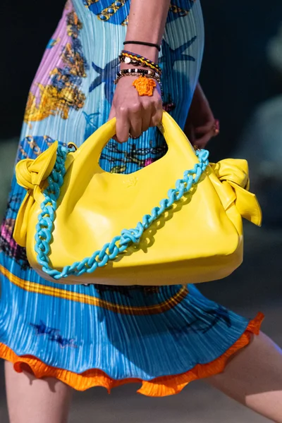 Look 79